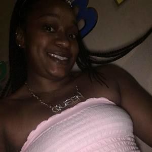 Meet your Posher, Kendra